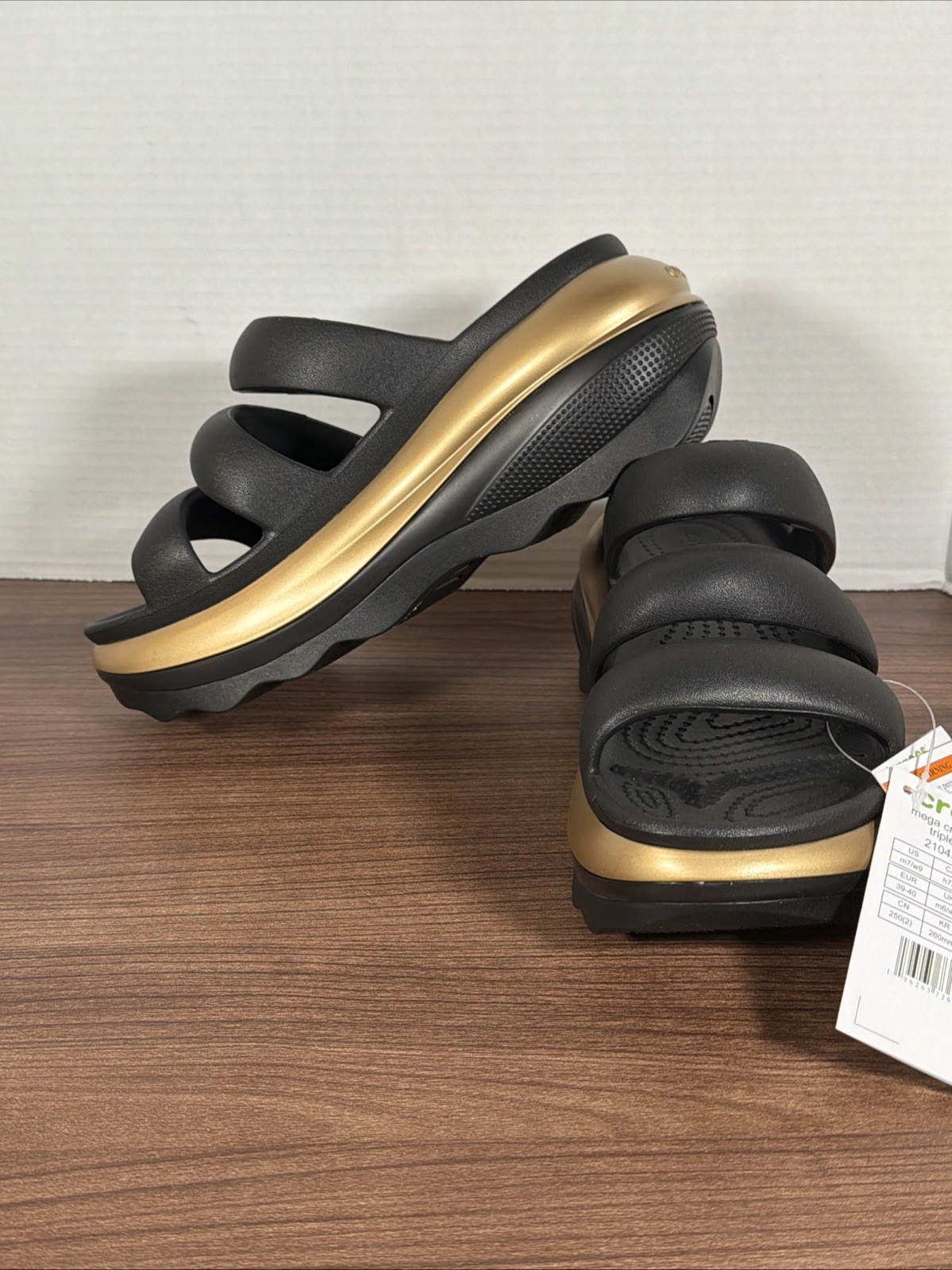 Crocs Mega Crush Triple Strap Men’s 7 / Women’s 9 Metallic Black/Gold Sandals image 3