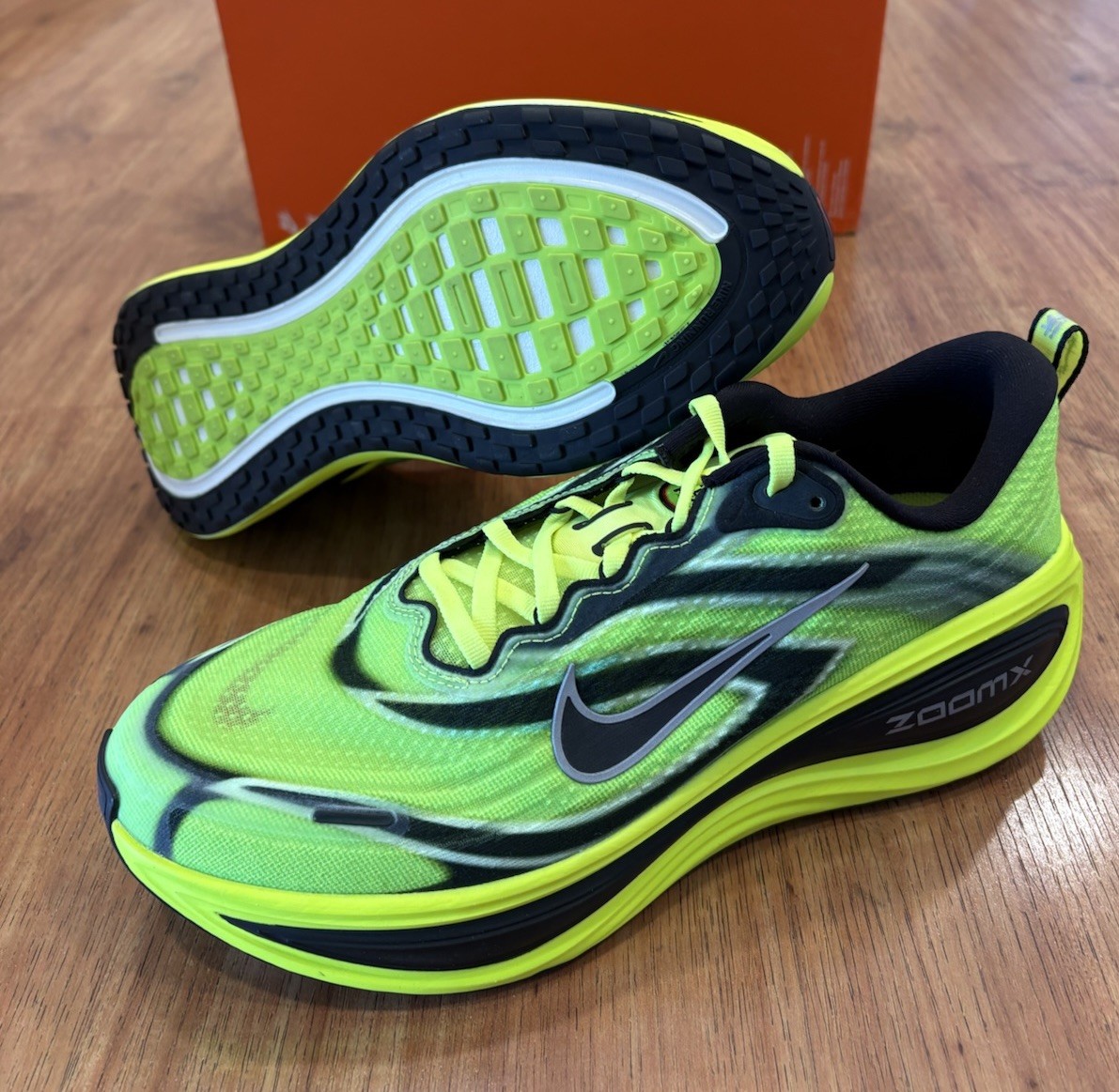 ほぼ新品！VOMERO ランニングシューズ グリーン/イエロー Size 11.5 - Nike Vomero Plus Ekiden Pack for sale online | eBay