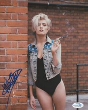 Wallis Day Batwoman Sexy Autographed Signed 8x10 Photo COA 