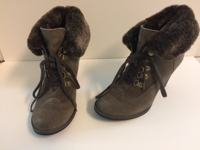 clarks moccasin boots