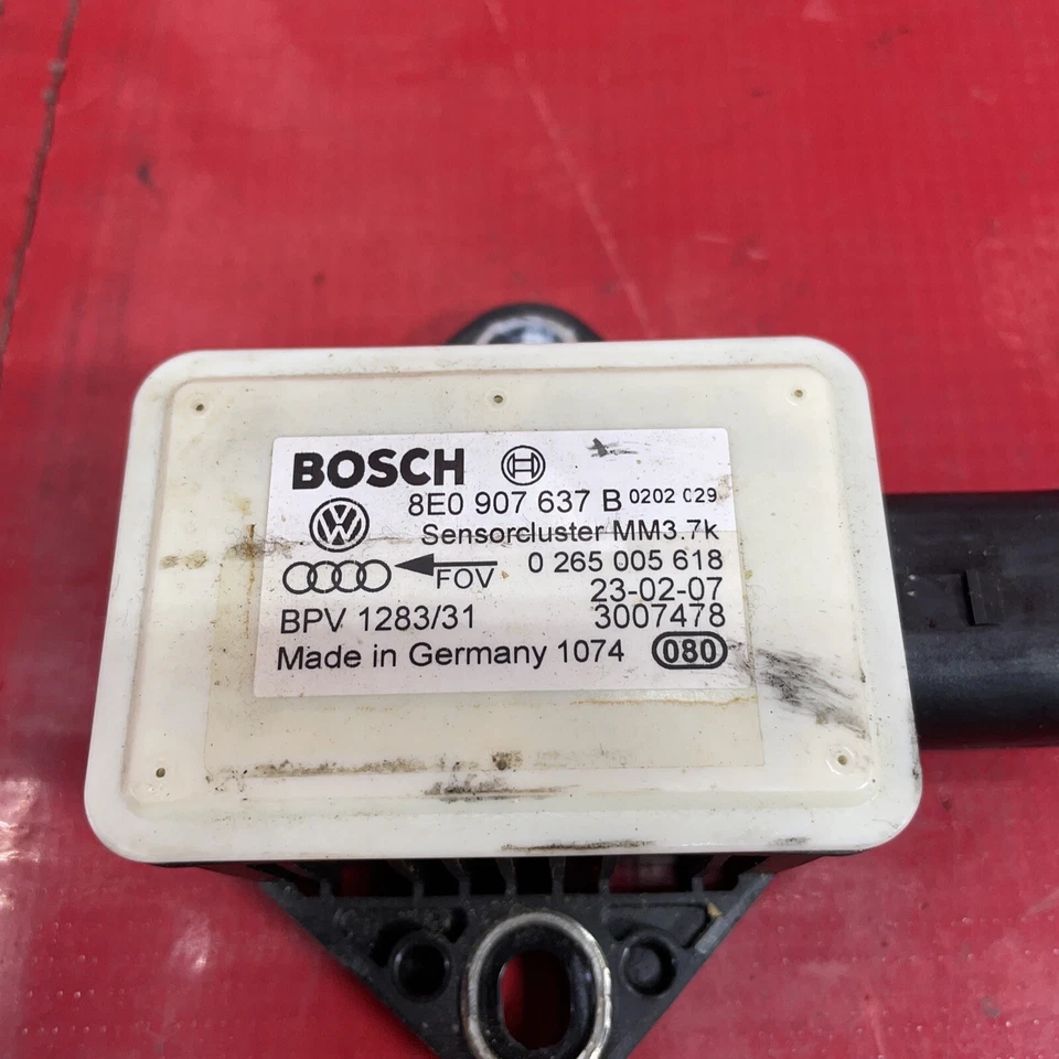 2007 Audi A4 quattro CON. Датчик скорости рыскания 2,0 YAW OEM 8E0907637B - Изображение 2 из 4