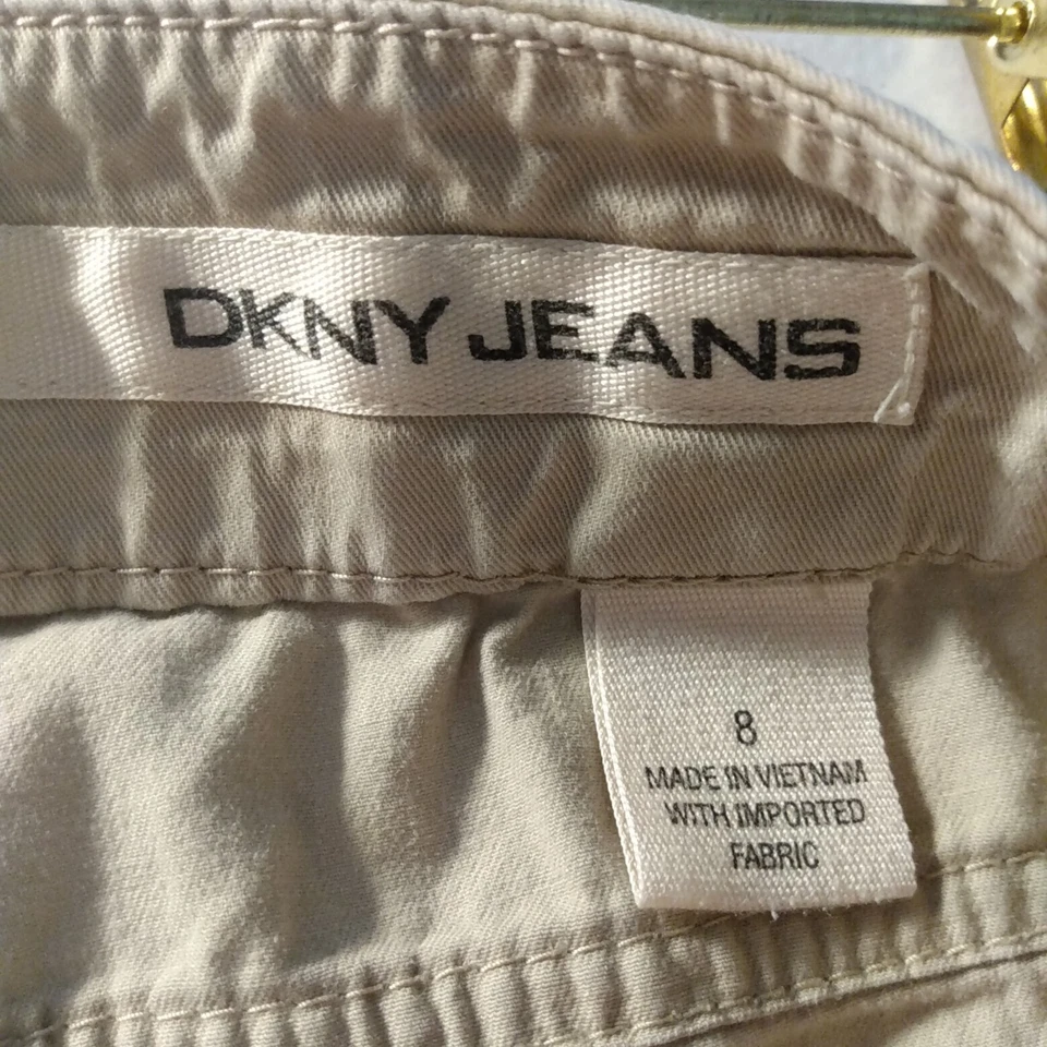 Pantalones Cortos DKNY JEANS Mujer Talla 8 Caqui Tostado Carga con Bolsillos Foto 4 de 4