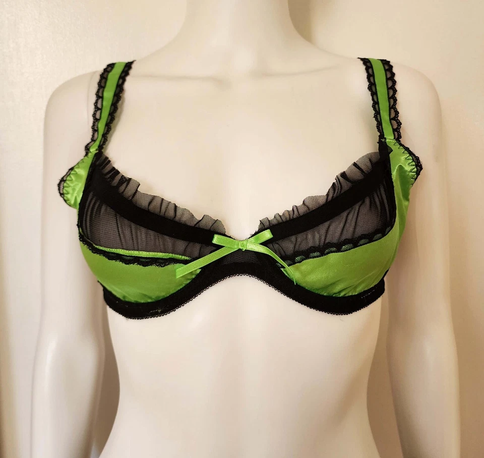 SEDUCCIÓN por Frederick's of Hollywoodn Sujetador Tanga Conjunto Liguero Foto 2 de 4