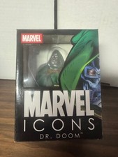 Statua busto Marvel Doctor Doom con certificato di autenticità basso #772/5000 nuova con scatola Diamond Select nuova con scatola 