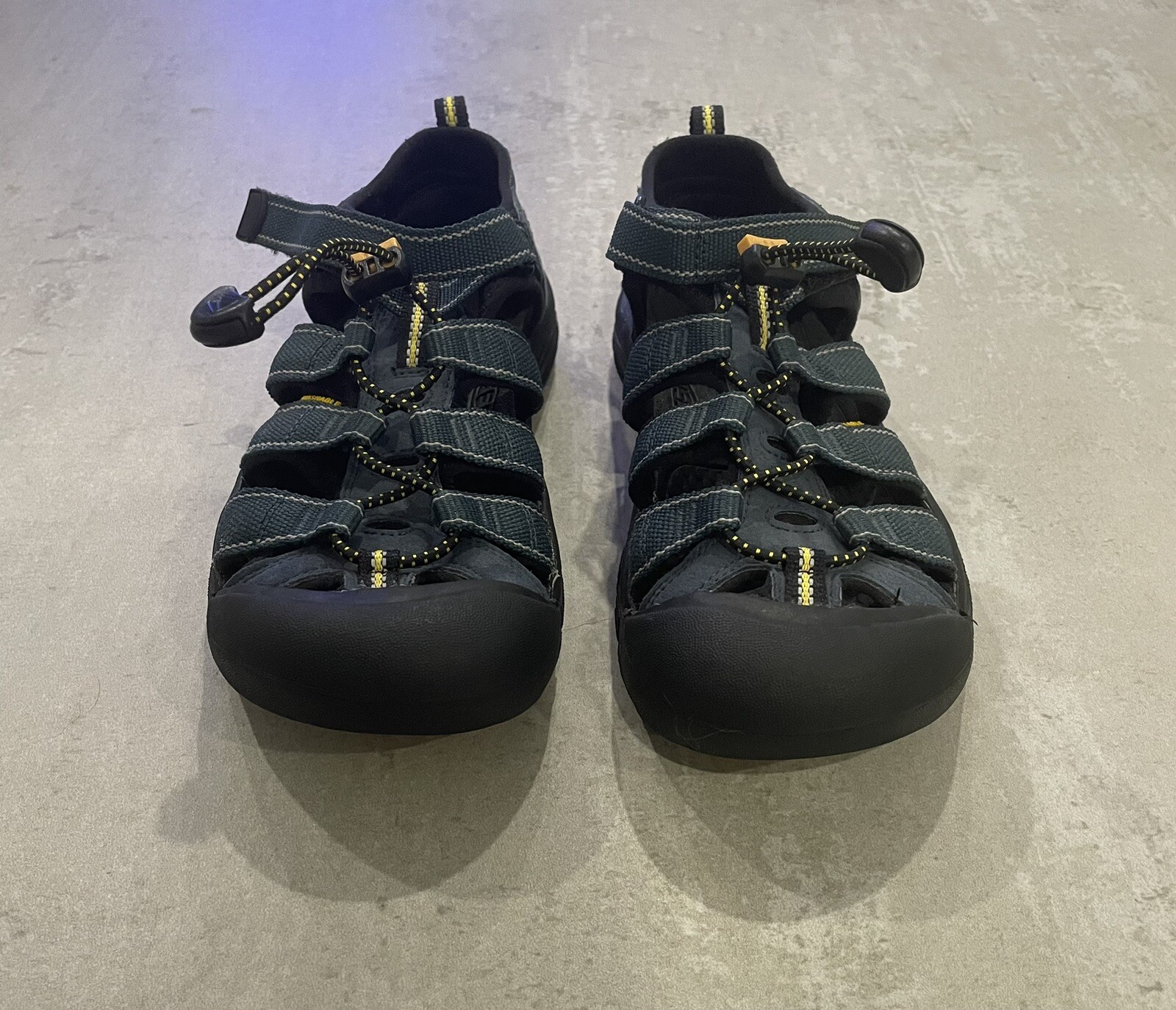 KEEN scarpe punta chiusa