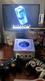 Nintendo GameCube Silver Console with 2 Controllers, Cables And Game. Tested. 