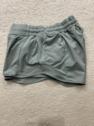 Lululemon Hotty Hot Shorts 2” Inseam Size 4 Sea Foam Green - Picture 5 of 9