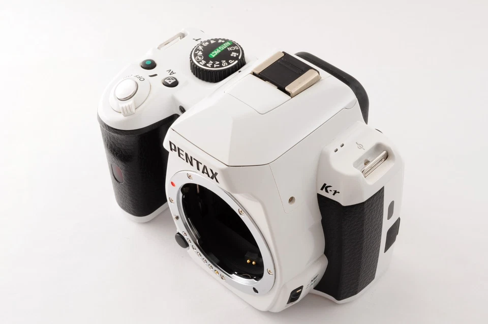 Appareil photo reflex numérique 12,4 mégapixels PENTAX K-r boîtier blanc pres... - Photo 4/4