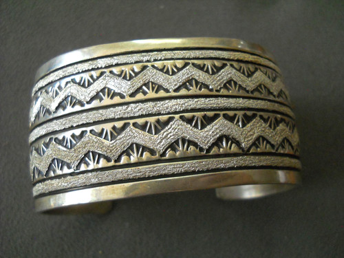 SECATERO Native American Navajo Sterling Silver Textured & Stamped Cuff Bracelet