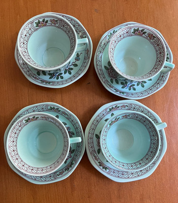 4 Adams Calyx Ware Singapore Birde Cups & Saucers; No Chips, Cracks, Stains  (2)