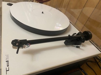 NEARLY PERFECT Rega RP1 Turntable, rare find!