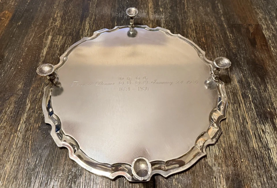 Repro Simeon Somain para bandeja salvadora plateada MET de Gorham grabada Foto 3 de 4