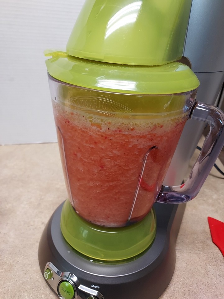 Margaritaville Bahamas Frozen Concoction Maker 36 oz Blender DM0700