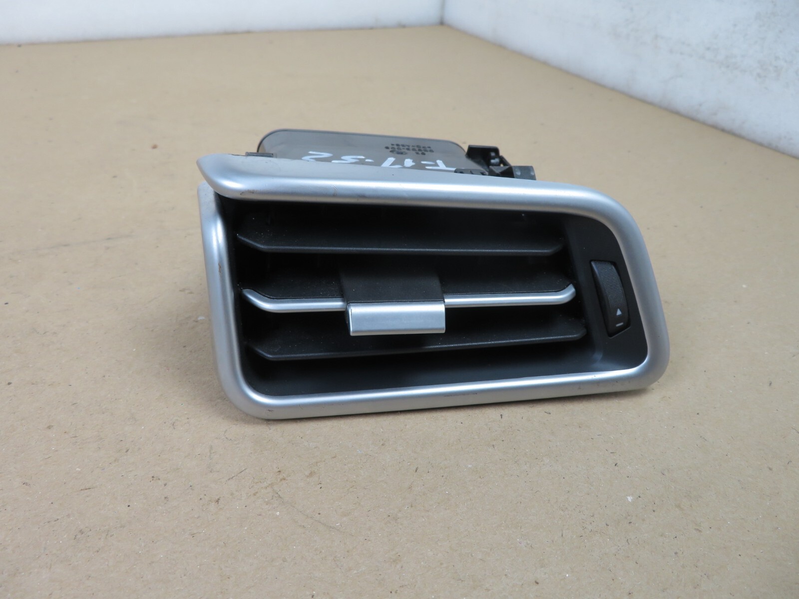 2014-2017 MASERATI GHIBLI FRONT RIGHT & LEFT WINDSHIELD COWL FENDER COVER OEM