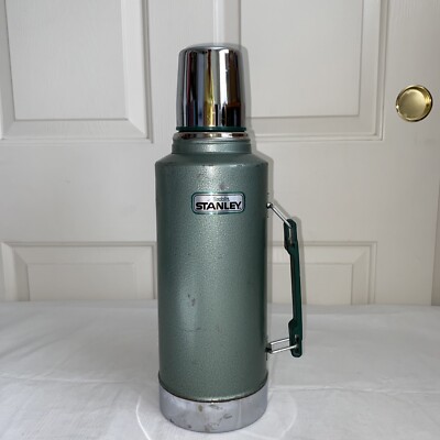 Aladdin Stanley Half Gallon Thermos A-945DH Unused RH94 Handle 13B