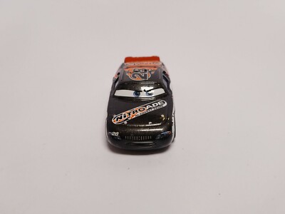 Disney Pixar Movie Cars Diecast Toy Vehicle Piston Cup Race #28