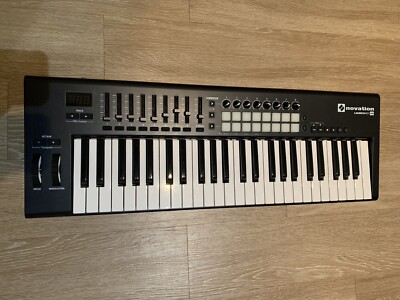 Novation Launchkey 49 mk2 MIDI Controller with Bag | eBay