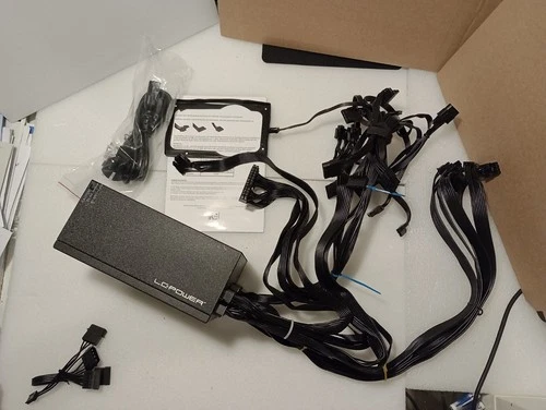 Netzteil LCPower LC1200 V2.4 ,80+ Platinum Series, 1200W 1200 W