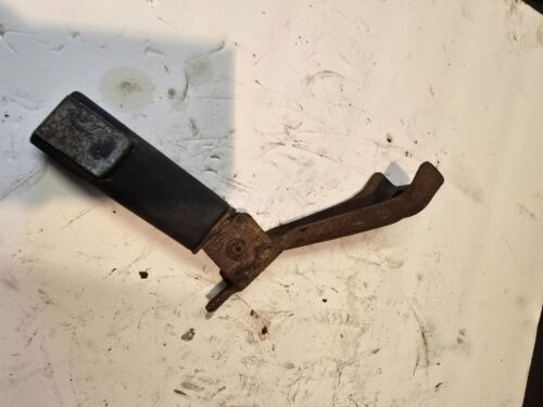 1997 2001 Yamaha Zuma 50 CW 50 right foot peg - Picture 2 of 2