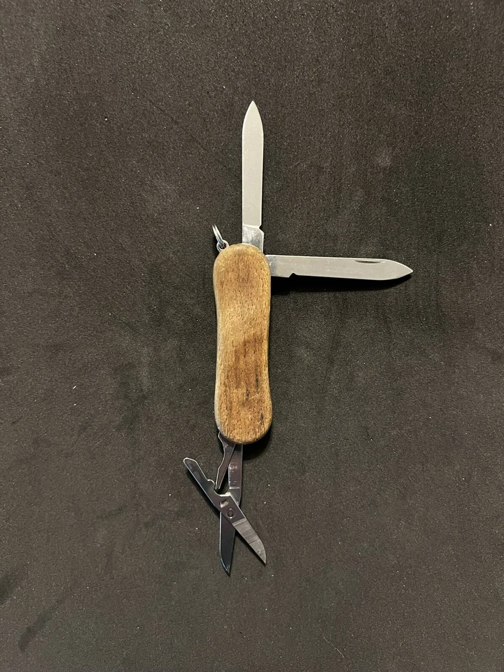 Navaja suiza Victorinox Executive Wood 81 - madera marrón Foto 2 de 2