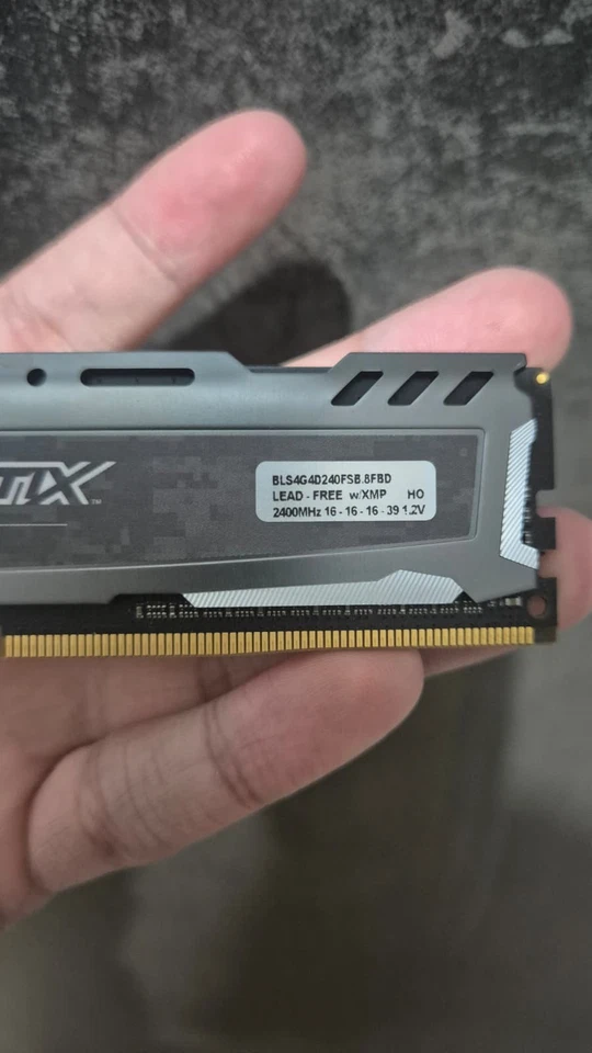 RAM Crucial Ballistix Sport by Micron 8gb(2x4GB) 2400mhz DDR4 PC4 19200 - Immagine 4 di 4