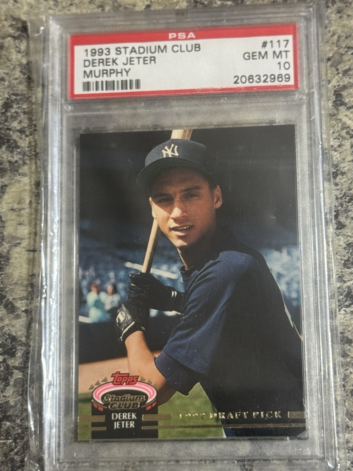 1993 PSA 10 Topps Derek Jeter Stadium Club Jack Murphy Stadium #117 Rookie Kid view 2
