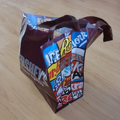 Hershey s Times Square Vintage Plastic Small Carrier Bag Brown New York NYC