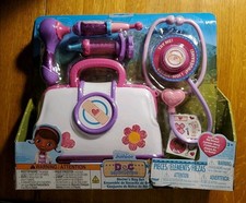 Disney Doc McStuffins Doctor Bag Set with Lights Sounds and Play Accessories