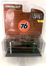GREENLIGHT 16120 C AUTO BODY SHOP FOUR POST LIFTS 1/64 UNION 76 CHASE