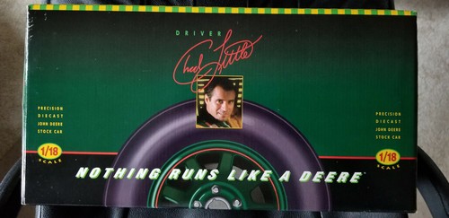 ERTL JOHN DEERE 1/18 SCALE CHAD LITTLE 1997 COLLECTOR'S CAR - ONE OWNER - Picture 4 of 7