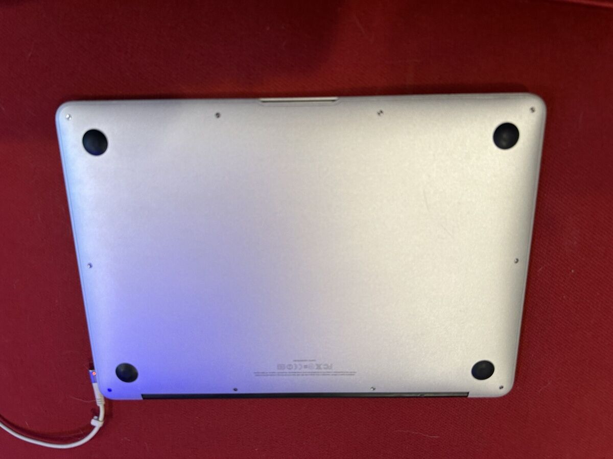 Apple MacBook Air 13 Apple MacBook Air 13