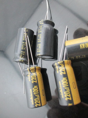 2PCS Nichicon KW 220uf 100v 220mfd audio Capacitor caps 12.5mm * 25mm