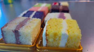 Wedding Sample Cake Tasting Box 8 Pack, Fathers Day Gift, Birthday Gift, Anniver