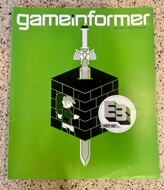 Game Informer 244 ZELDA LINK BETWEEN WORLDS 3DS COVER Magazine-E3 Hot 50-Vintage