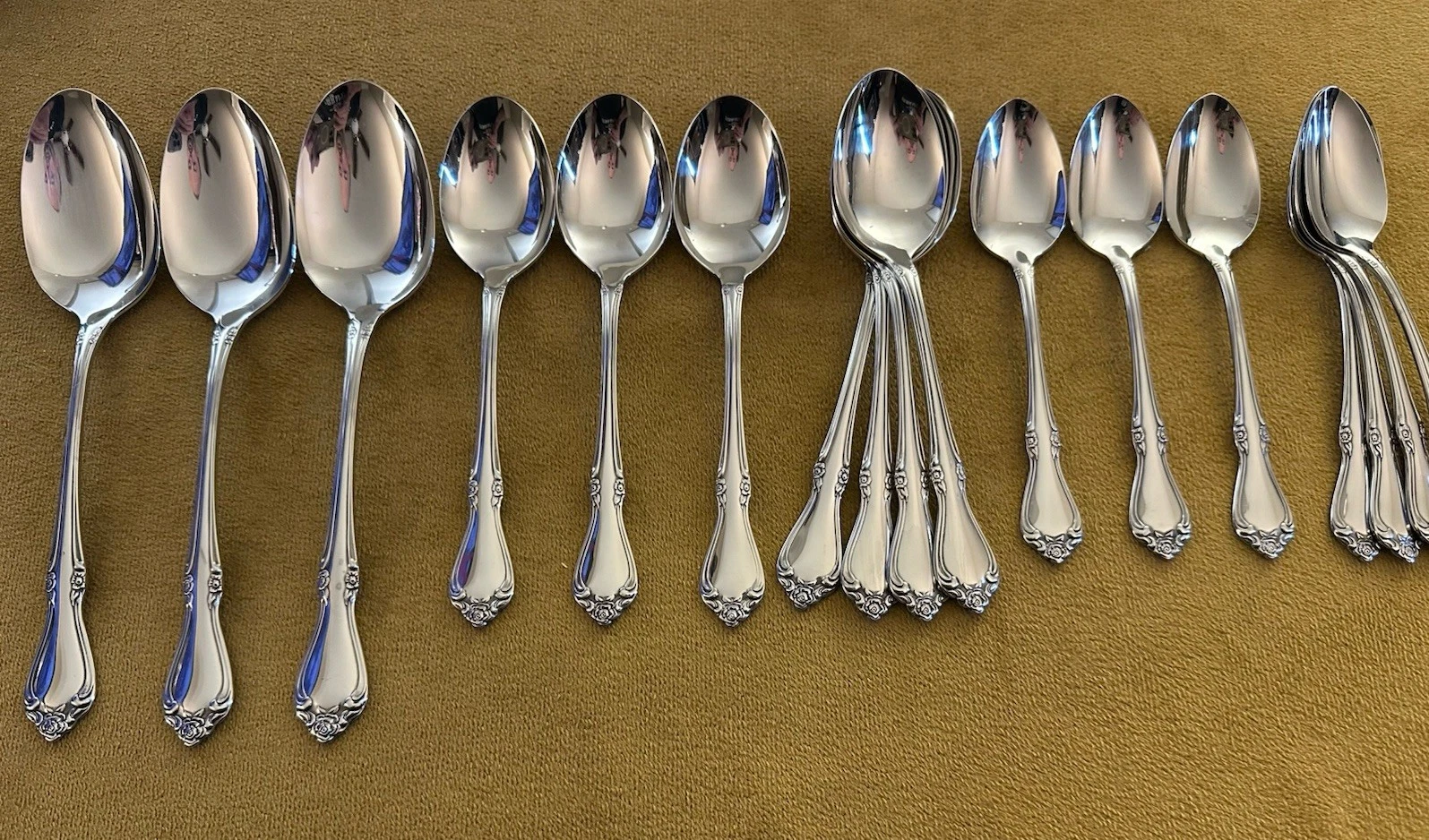 Serving & Soup Spoons + Teaspoons Oneida S.S.S. Celebrity Stainless USA - MINT