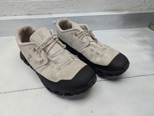 ON CLOUD ATHLETIC WOMEN'S SHOES SIZE 10, SWISS ENGINEERING