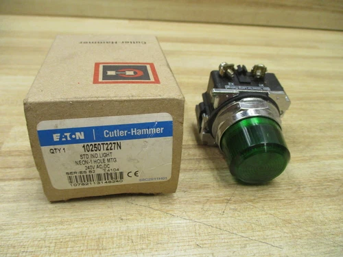 Eaton Cutler Hammer 10250T227N Standard Indicator Light Green Lens