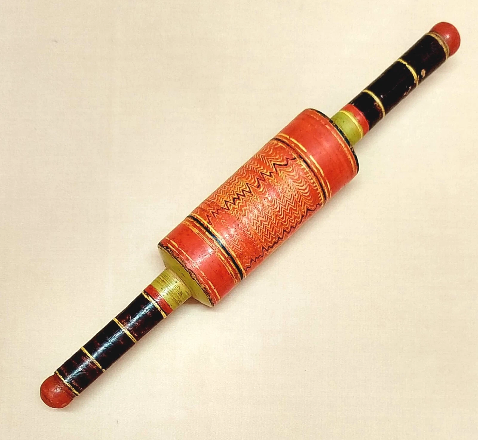 Vintage Lacquered Swirl Design Tortilla Bread Bakers Wooden Rolling Pin.