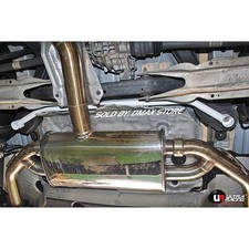 MERCEDES AMG A45 W176 12~17 ULTRA RACING 2 PUNKT HINTERE UNTERE... MERCEDES AMG A45 W176 12~17 ULTRA RACING 2 PUNKT HINTERE UNTERE...