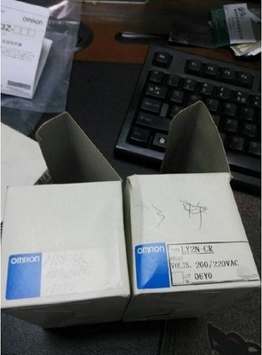 LY2N-CR LY2NCR New   relay 200/220VAC New In Box    #jd