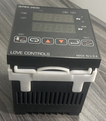 LOVE CONTROLS Model 26033 SERIES 2600 Temperature/Process Controller 2 Relay Out