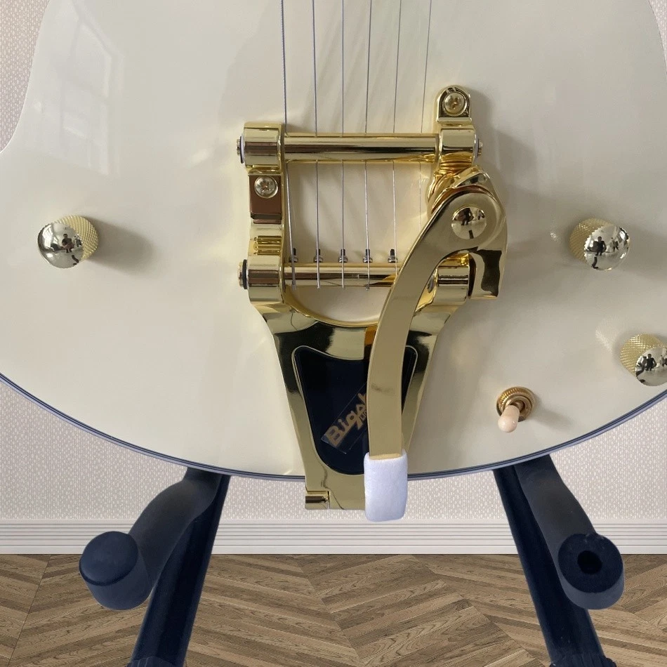 Guitarra Eléctrica Jazz Personalizada Crema Semi-Hueca Diapasón Oro Accesorio Foto 4 de 4