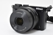 Nikon 1 J5 Black 20.8 MP Digital Camera 10-30 Lens Exc   2742869A