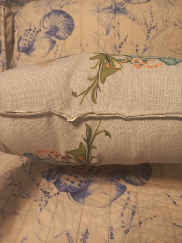 Hampton Bay Butterfly Boquet Indoor/Outdoor Throw Pillow 18×18" EUC Double Sided - Picture 7 of 7