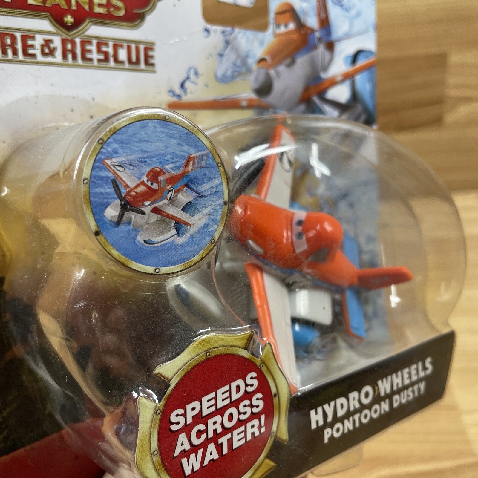 Disney Planes Fire & Rescue Hydro Wheels Pontoon Dusty Toy 0910G1 HT - NIP - Picture 9 of 9