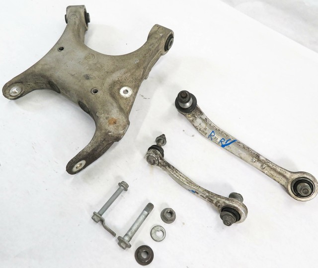 0718 BMW X5 X5M X6 X6M (E70 / E71) RIGHT REAR UPPER & LOWER CONTROL