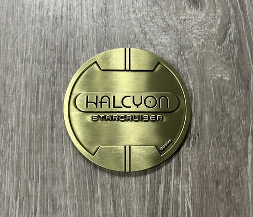 Disney’s Star Wars Galactic Star Cruiser Halcyon Medallion - Challenge Coin - 第 1/2 張圖片