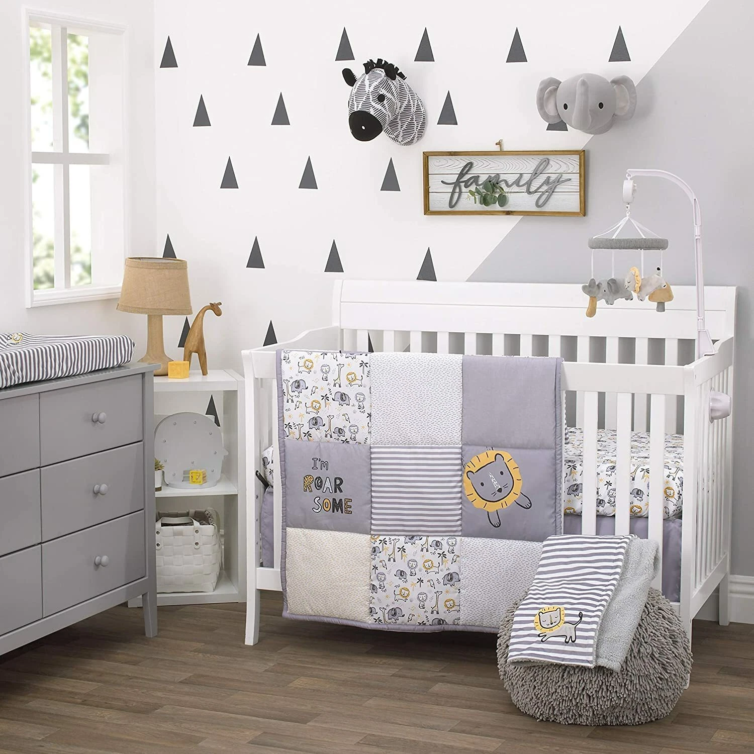 Little Love: Roarsome Lion 5 Piece (w/Mobile) Crib Set by NoJo