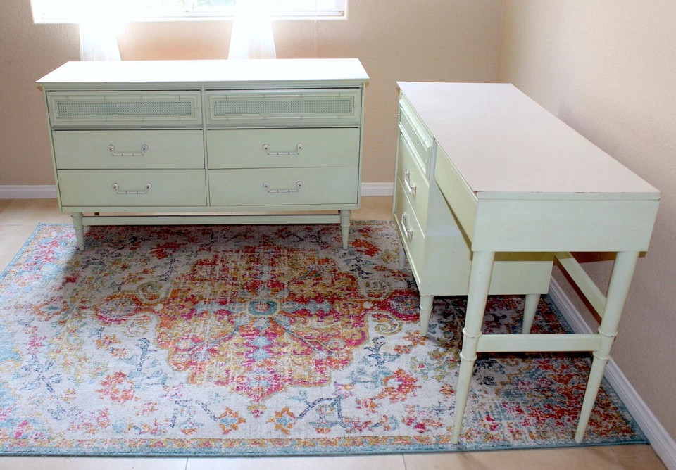 Juego de escritorio y tocador vintage Bassett Mid Century de 4 cajones verde musgo RARO Foto 3 de 4