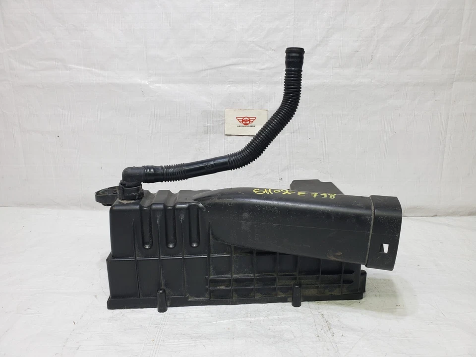 2014-2018 Volkswagen Jetta Air Intake Cleaner Filter Box Lower Cover OEM Foto 2 de 4